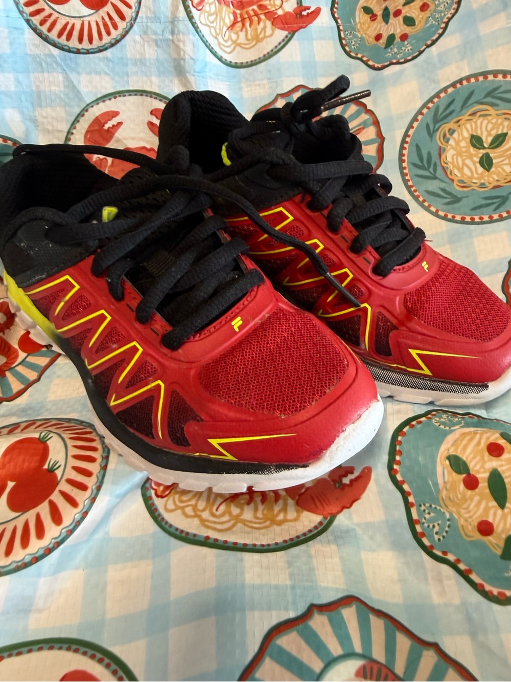 Fila Kids Red and Black Sneakers with Yellow Accents